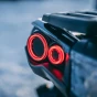 PSE Halo — czerwone pierścienie tylnych lamp zamontowanych w Can-Am Renegade